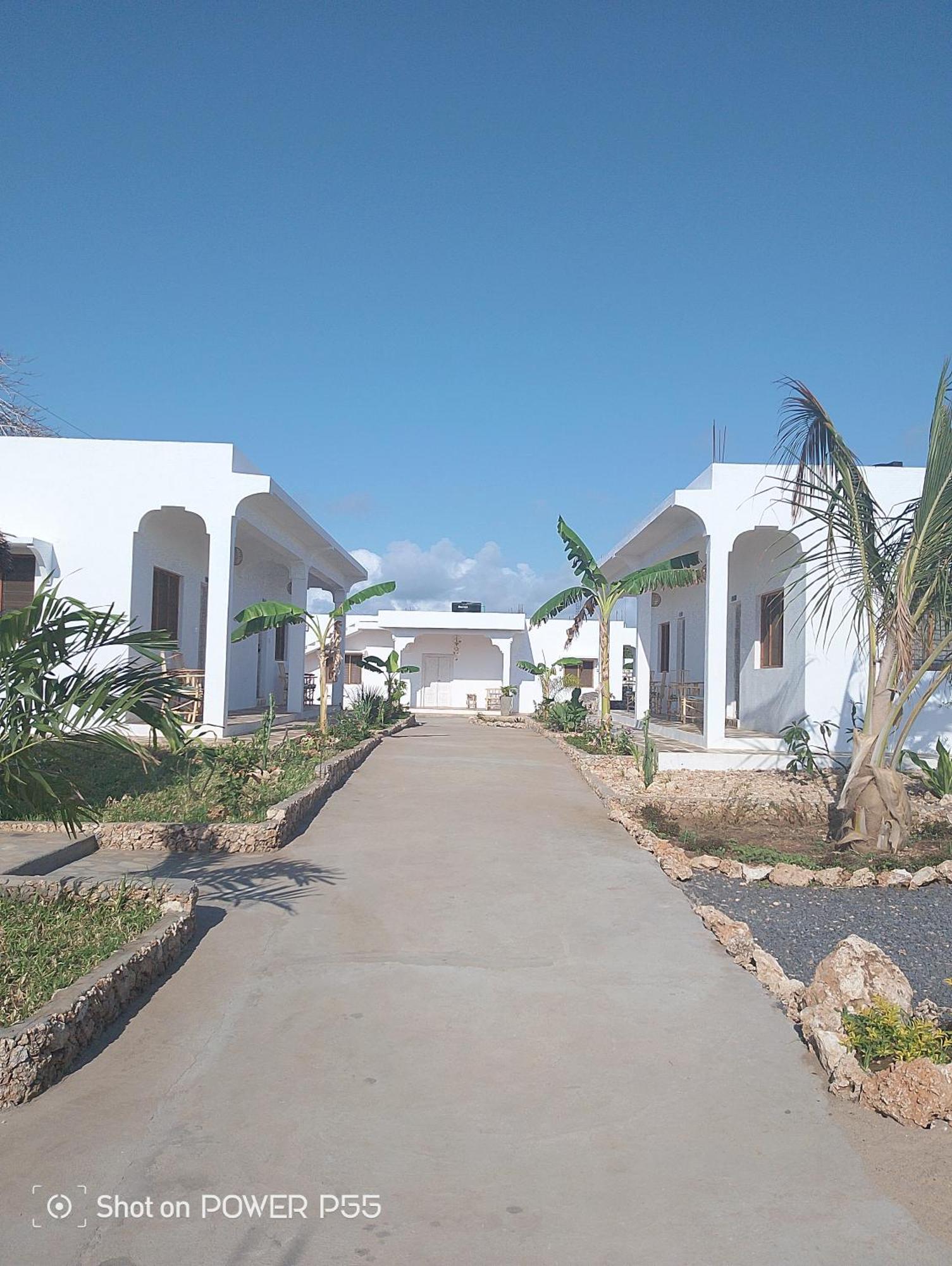 Red Land House Bed and Breakfast Watamu Eksteriør billede
