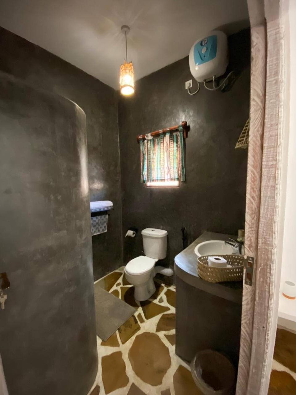 Red Land House Bed and Breakfast Watamu Eksteriør billede