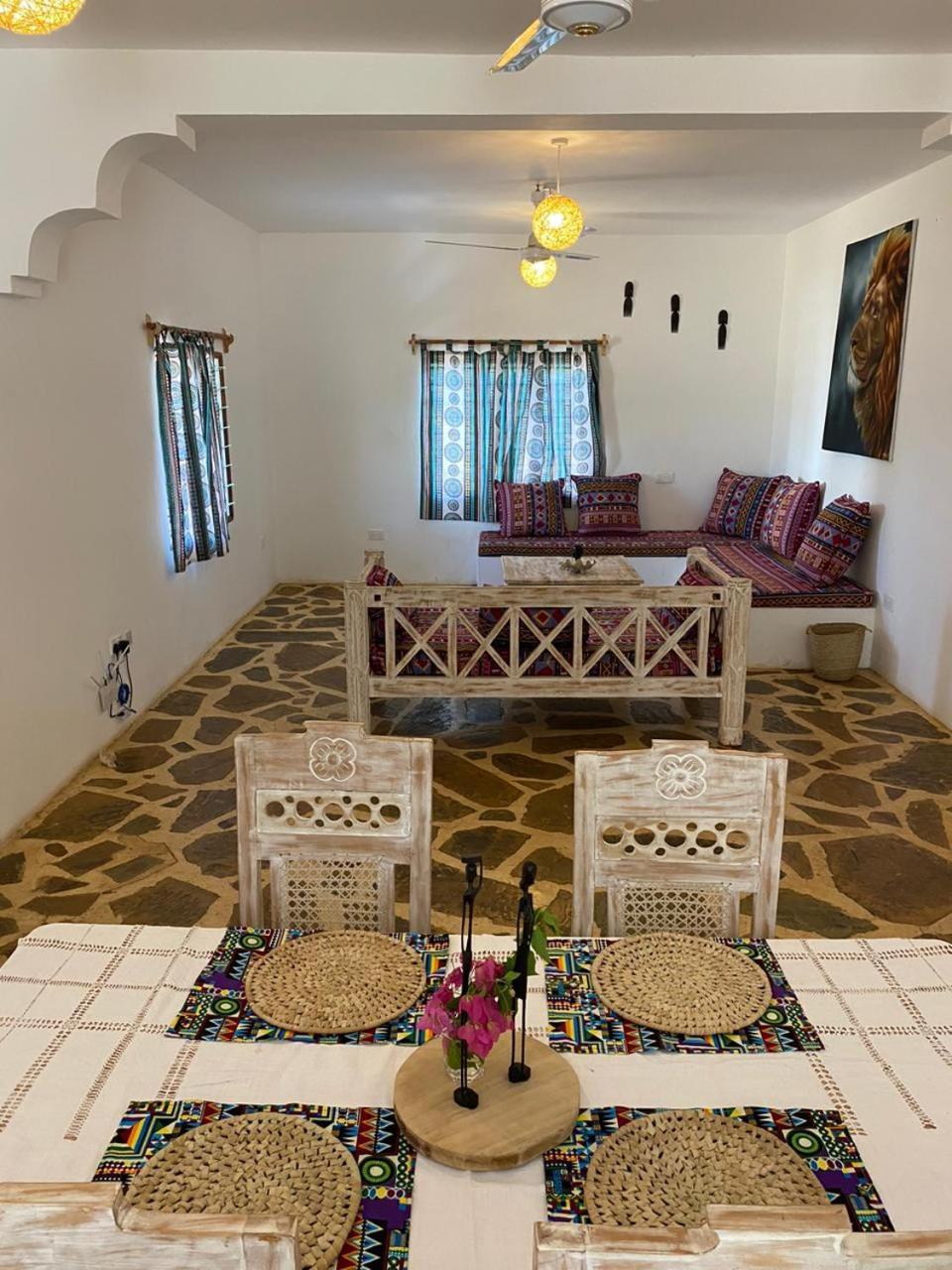 Red Land House Bed and Breakfast Watamu Eksteriør billede